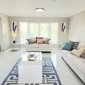 Brand New Luxurious Townhouse In , Negril Jamaica